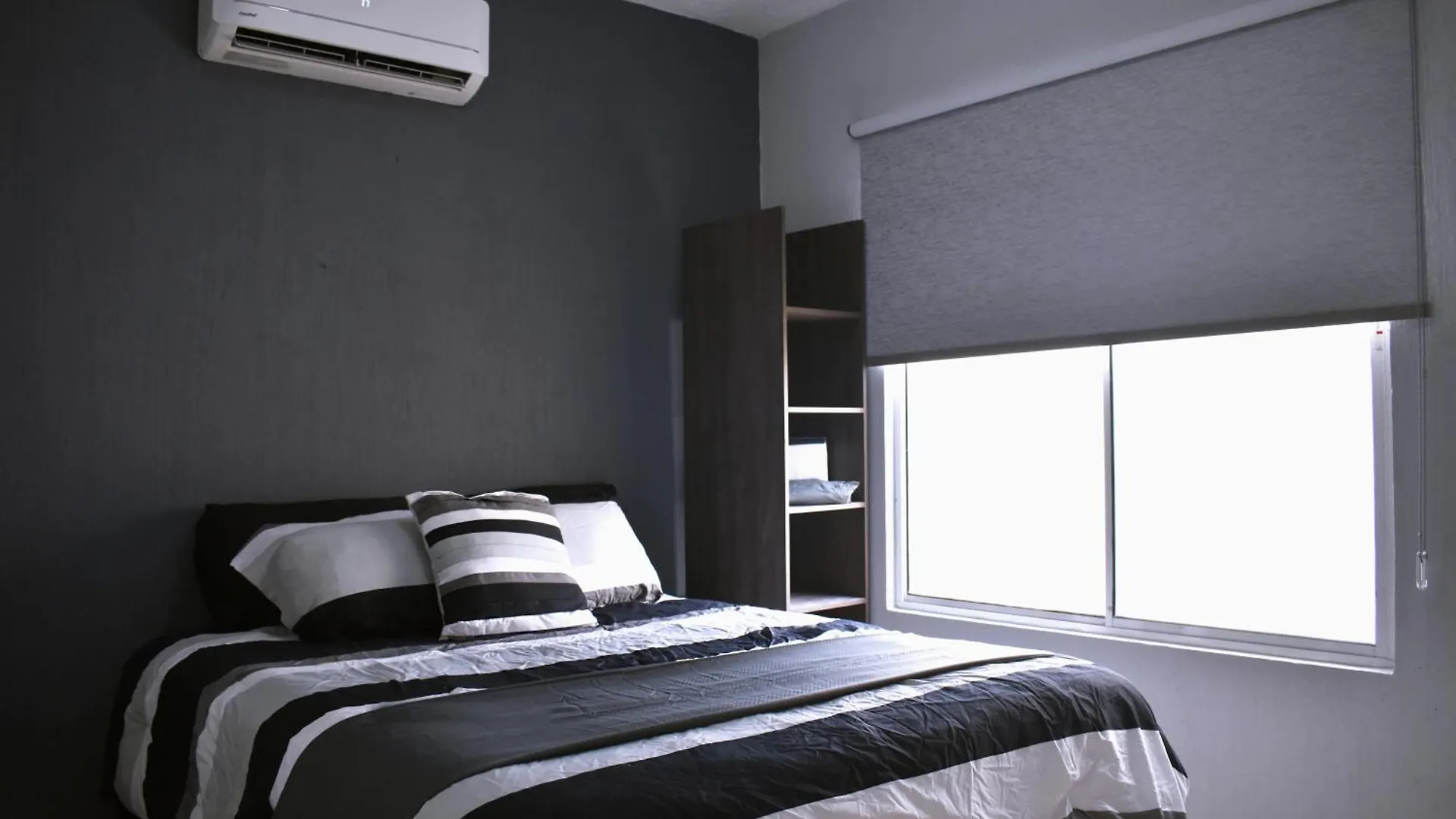 Comodo Y Accesible Departamento Con Piscina En Pdc بلايا ديل كارمن